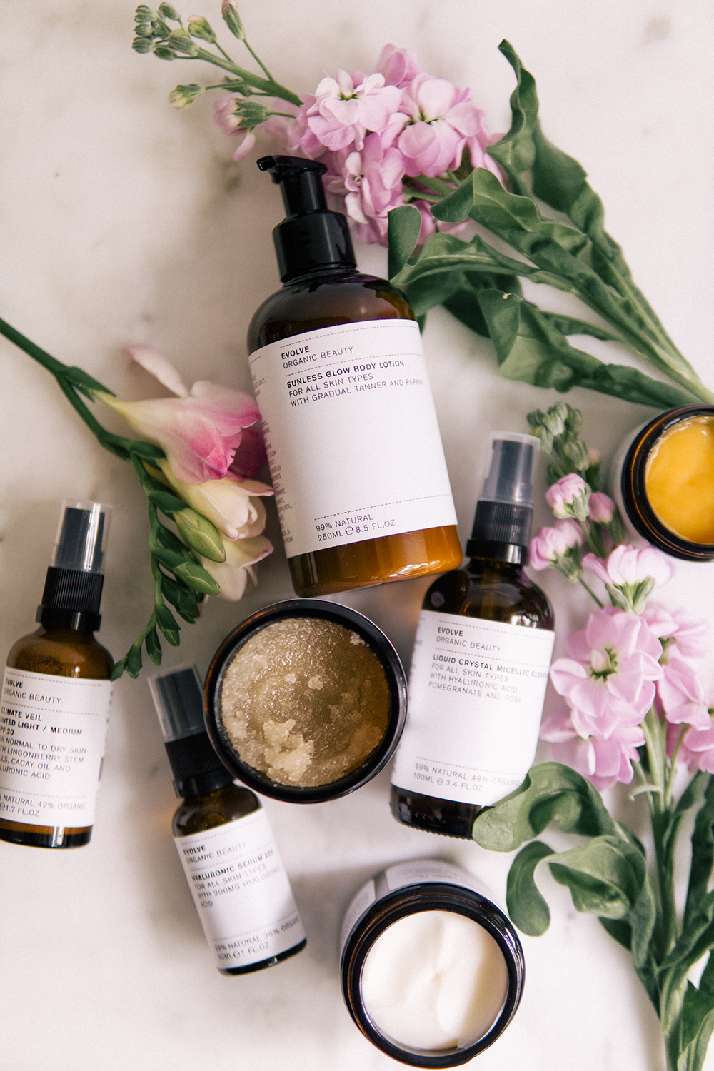 Evolve-Beauty-natural-skincare-review-flatlay-photography