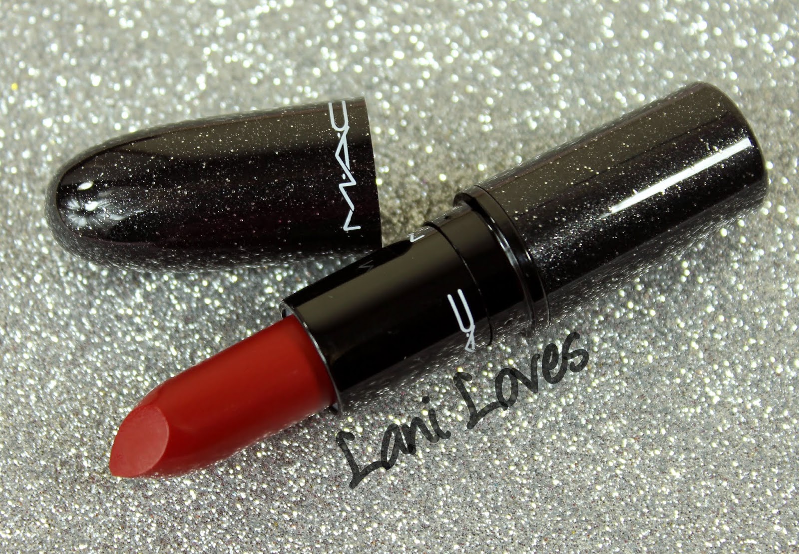 MAC Heirloom Mix Lipsticks - Salon Rouge Swatches & Review