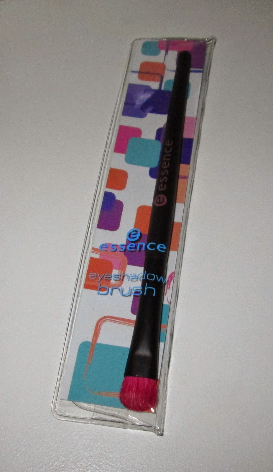 [Review] Essence Eyeshadow Brush