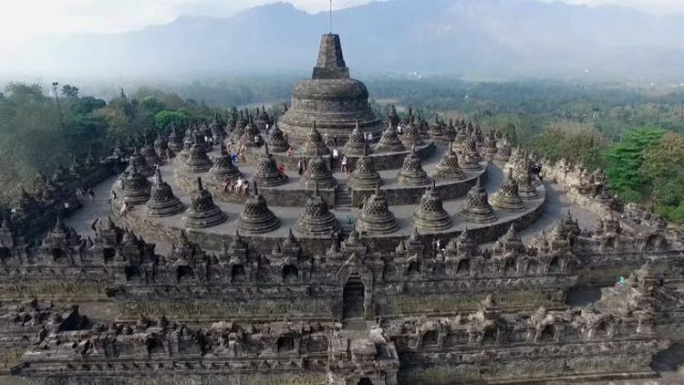 Sejarah Candi Borobudur Dengan Bahasa Inggris Seputar