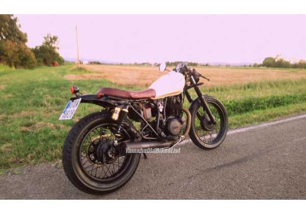 1989 Yamaha SR250 Cafe Racer Bike Old Style