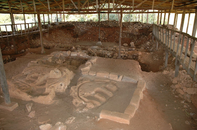 Zona Arqueolgica de Mitupampa - Templo de los Jaguares