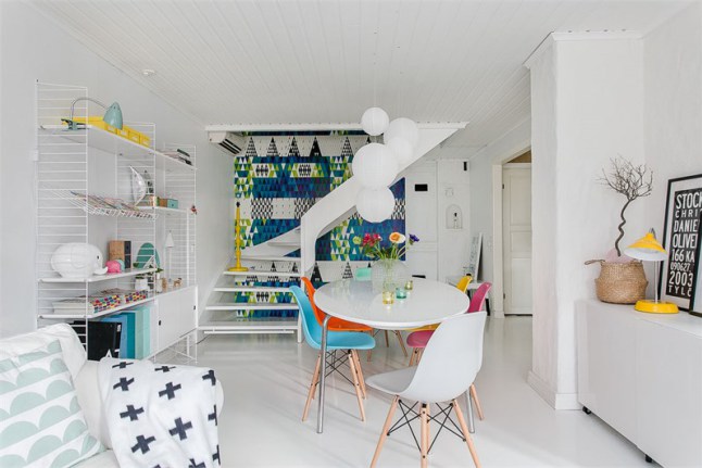 decoracion-piso-nordico-blanco-colores-vivos