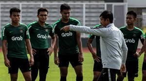  Canda Sentilan Kuping Ala Tim nasional Indonesia 