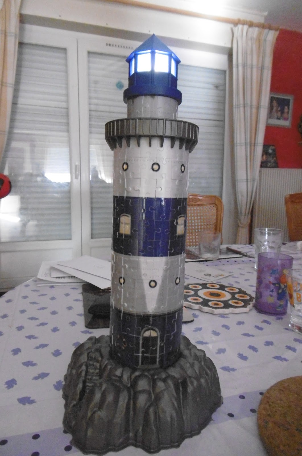Madhouse Family Reviews Ravensburger 3d puzzle Lighthouse Night Edition