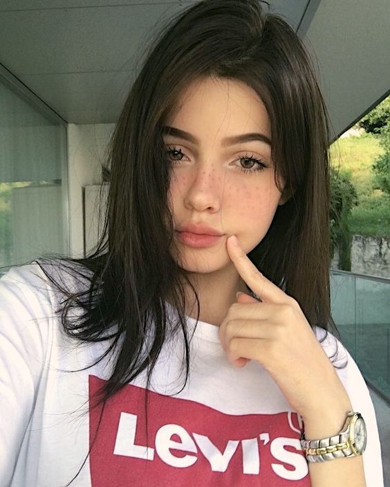 صور بنات مزز 2021 خلفيات بنات للفيس بوك