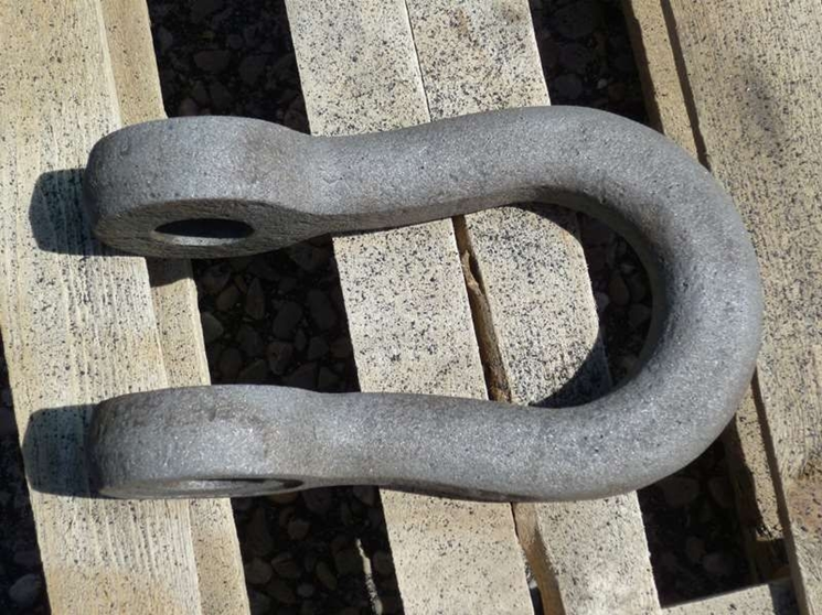 CAGE SUSPENSION GEAR ARRANGEMENTS IN MINES