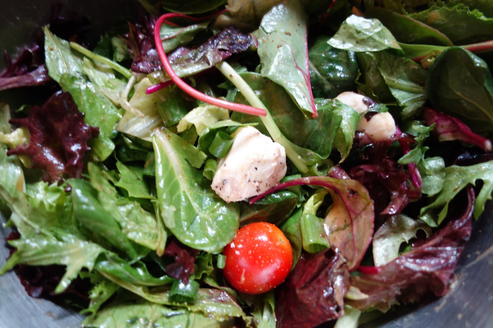 Trader Joe's Mozzarella and Tomato Salad with Balsamic Vinaigrette