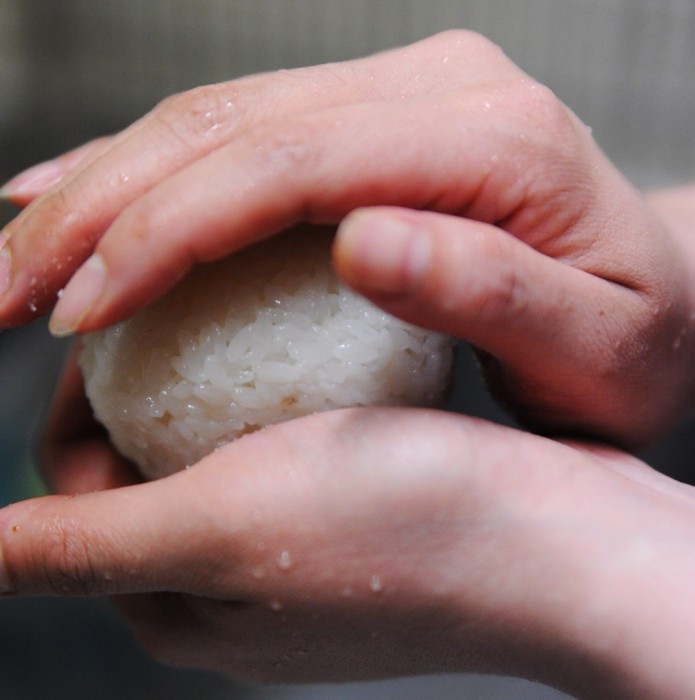 Onigiri dan Omusubi Onigiri dan Omusubi