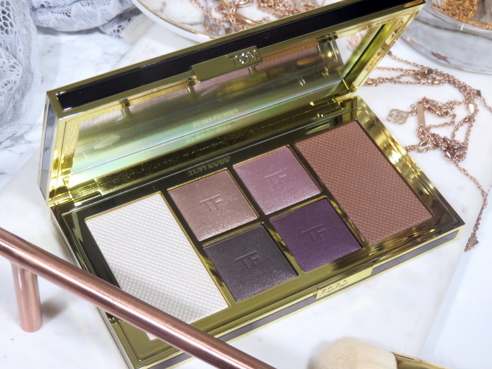 Tom Ford Shade and Illuminate Face & Eye Palette in Moonlit Violet Review and Swatches