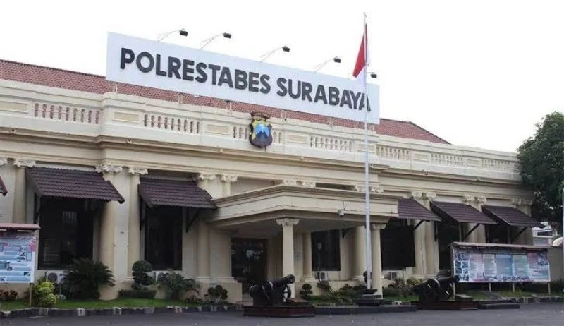 Sejumlah-Anggota-Polrestabes-Surabaya-Ditangkap-Mabes-Polri-dan-Langsung-Diangkut-ke-Jakarta-Ada-Apa