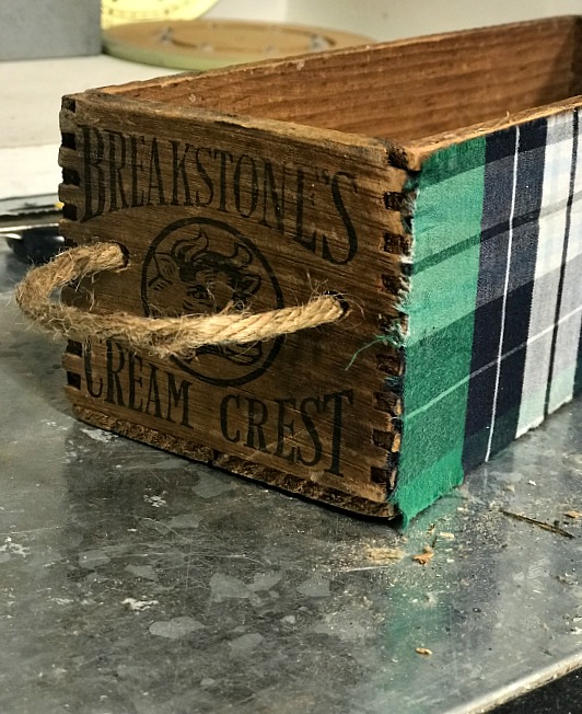 plaid crate with handle