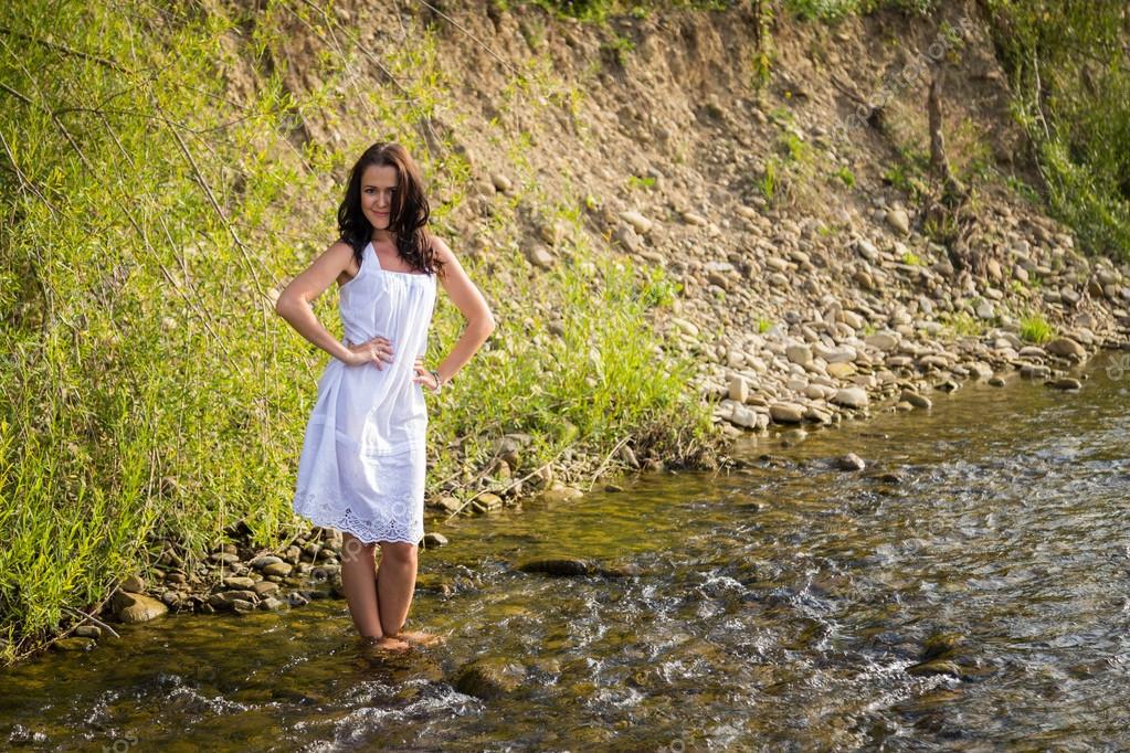 картины даниэля риджуэйя найта. ходил у речки. лошади на воле. ходил у речки. красивая природа рыбалка.