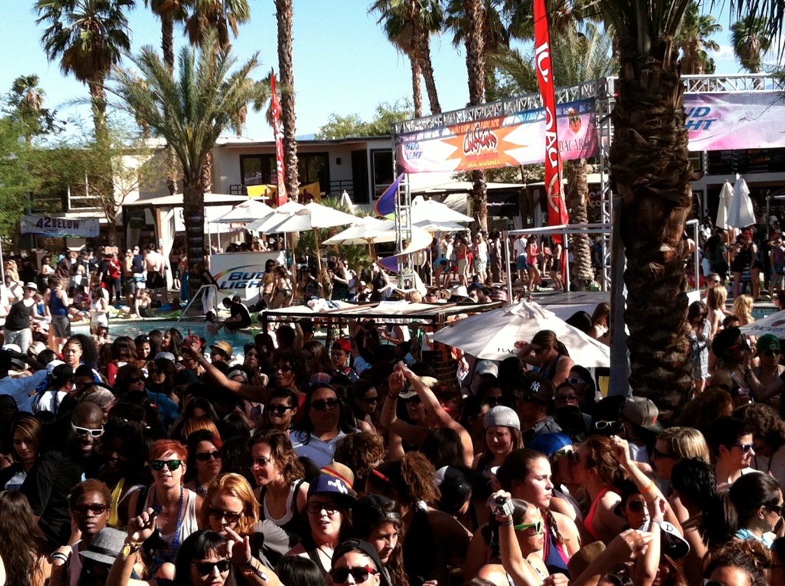 Club Skirts Dinah Shore Weekend Palm Springs IT'S DINAH TIME