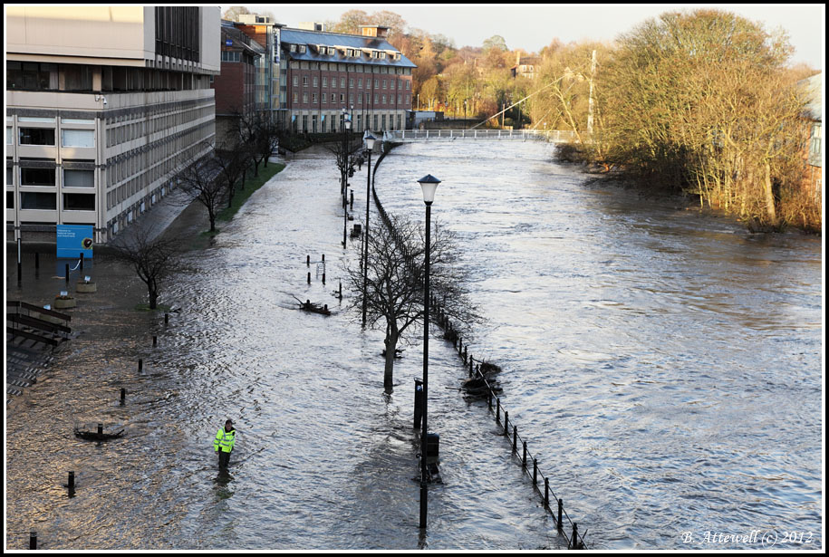 Bryan's Photo Blog Floods in Durham City