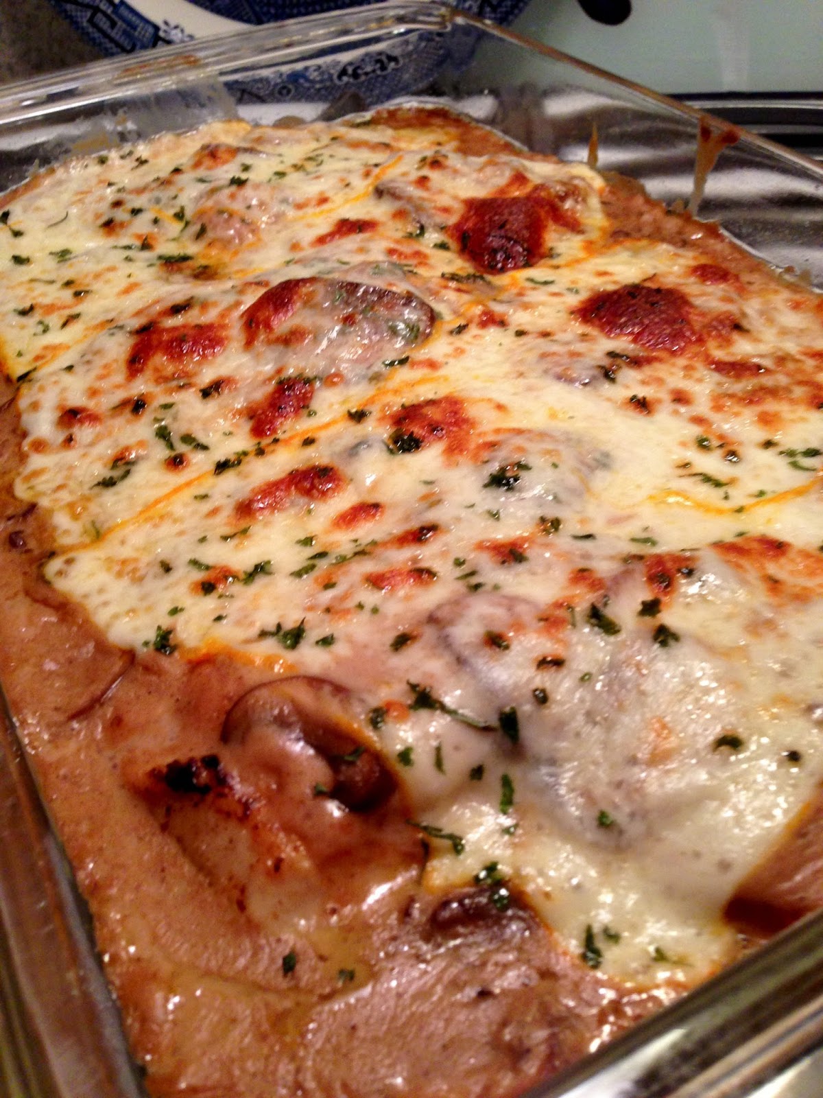 Escapades in Eating Creamy Mushroom Chicken A La Gloria