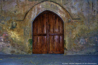 Paysages et patrimoine d'Auvergne.