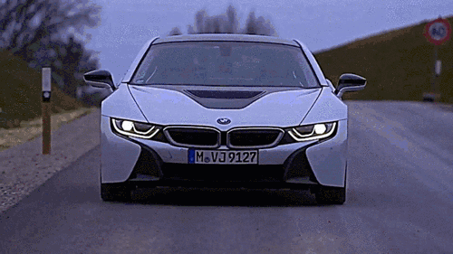 Bmw gif. BMW i8. BMW i8 2020. БМВ ай 8. BMW i8 турбо фараон