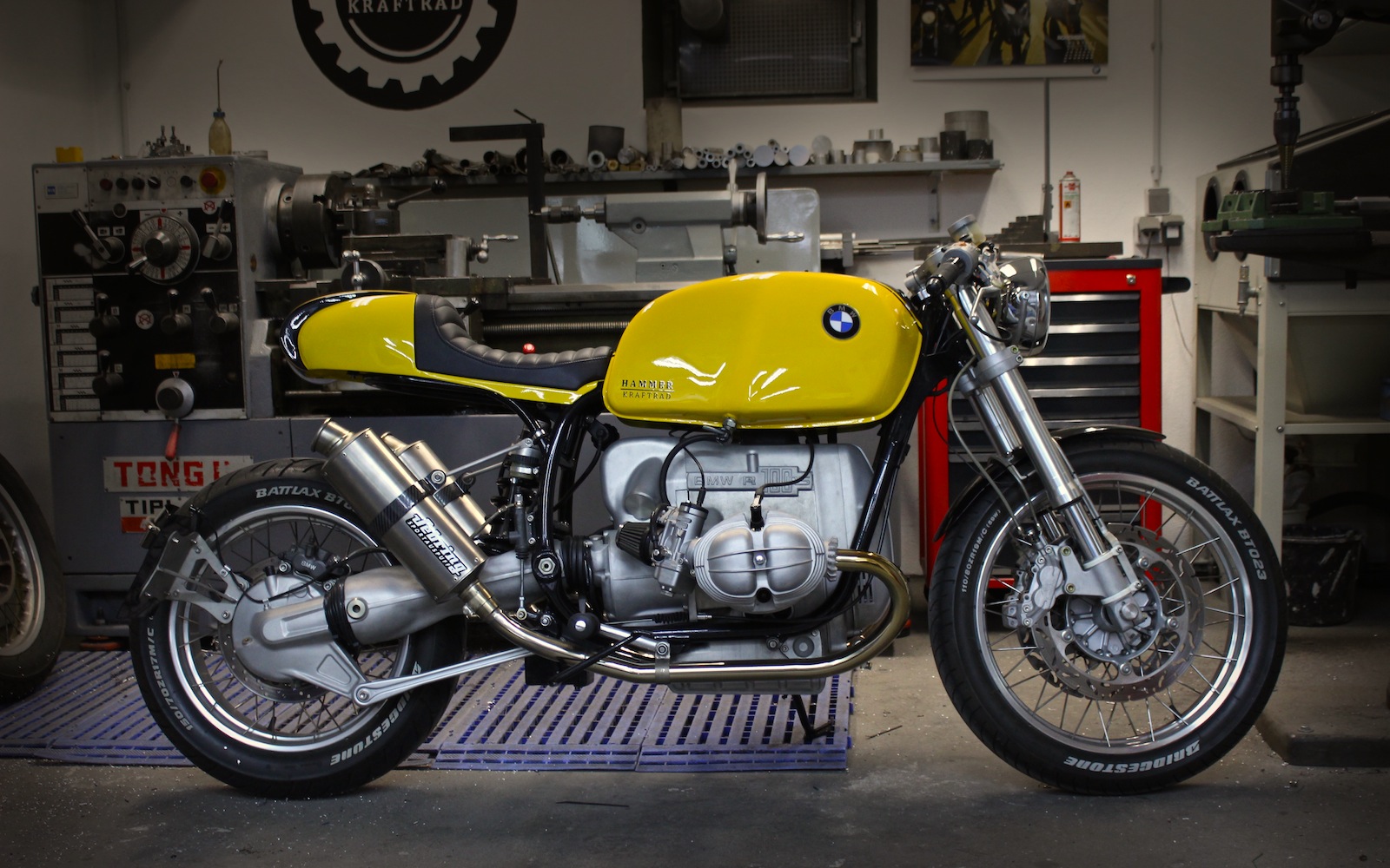 The Hammer's yellow racer - Inazuma café racer