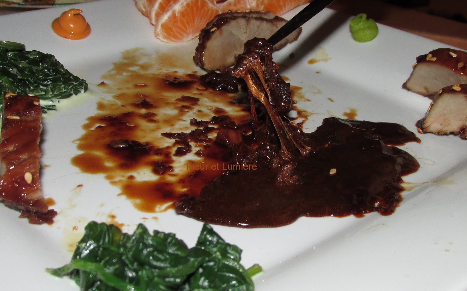 Fleur et Lumière Magret de canard sauce soja et miel, épinard frais à