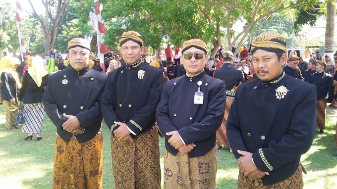 Pengurus SENKOM Mitra Polri Menghadiri Upacara HUT Kabupaten Karanganyar ke-102