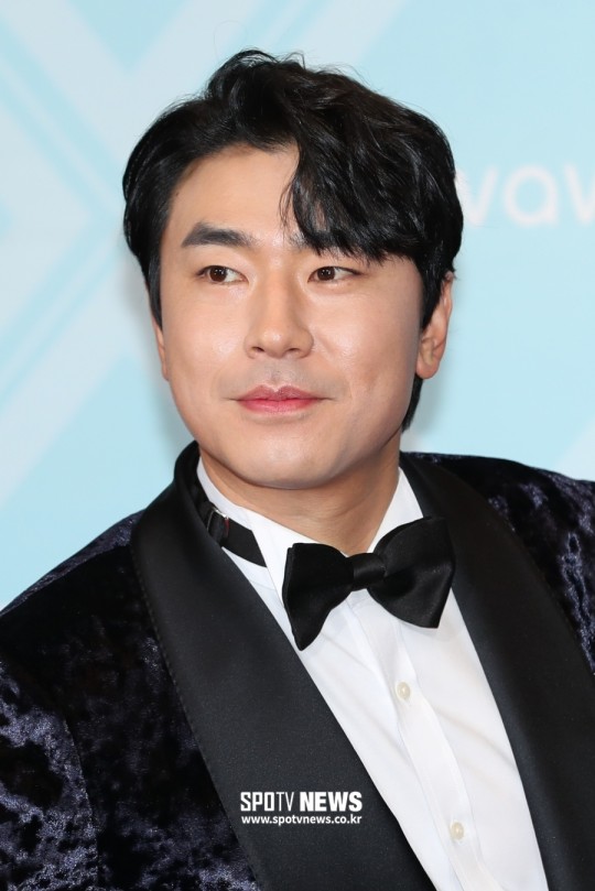 Lee si eon