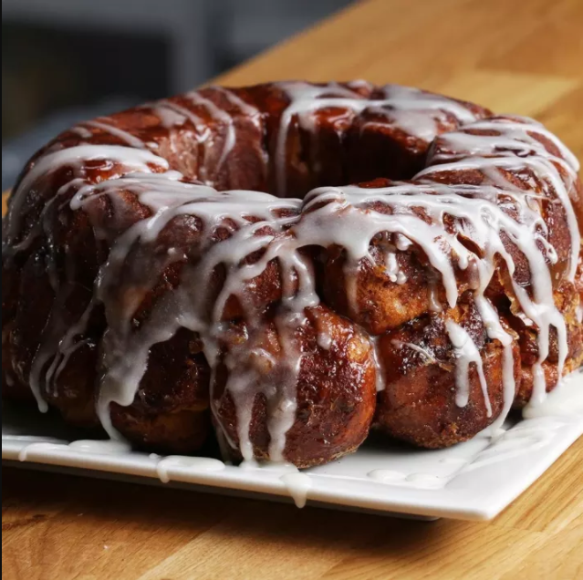 Cinnamon Roll Monkey Bread pastry recipes