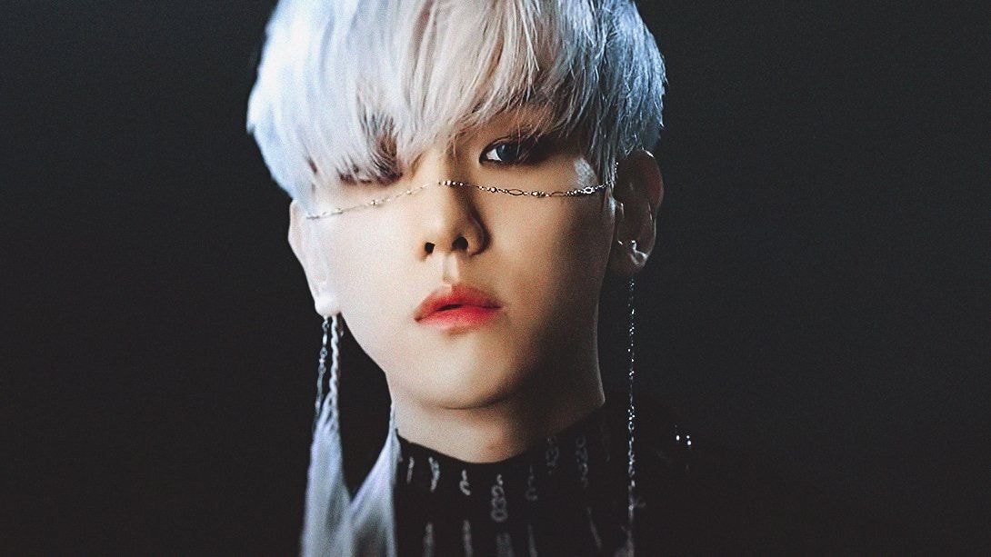 [Pann/Theqoo] BAEKHYUN shocks netizens with his new face-chain styling