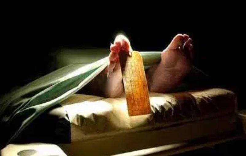 Pahami 16 Tanda Tanda Orang Akan Meninggal Dunia - Santri Kampung