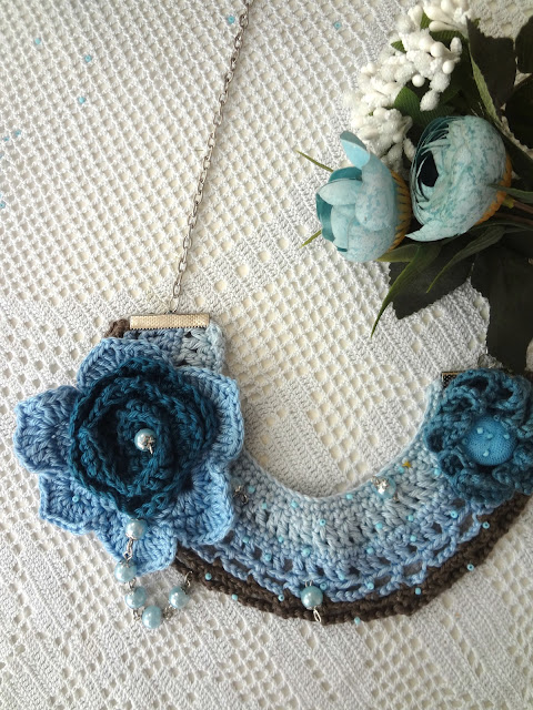 Blues Flowers, Blue Necklace!