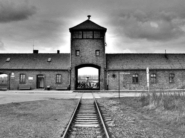Fuga de Edek  Galiński y Mala Zimetbaum de Auschwitz