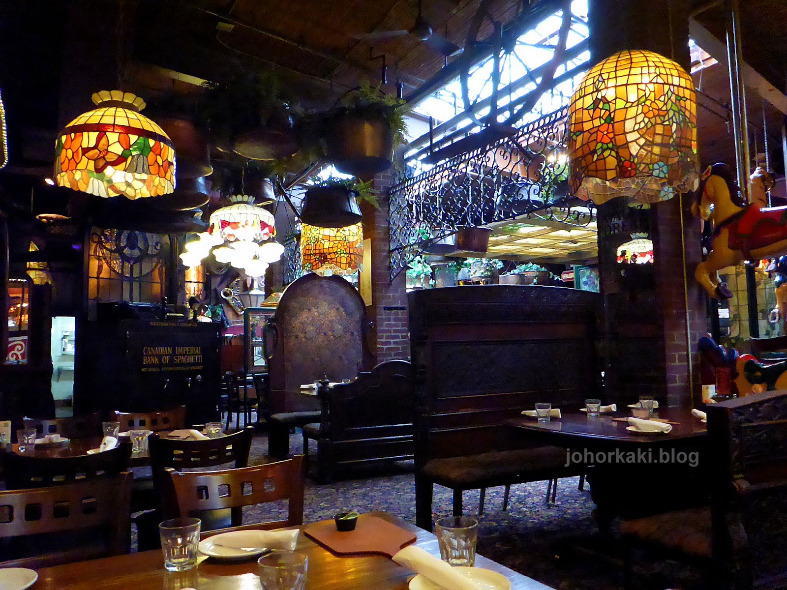 Fun Dining at The Old Spaghetti Factory, The Esplanade, Toronto Tony