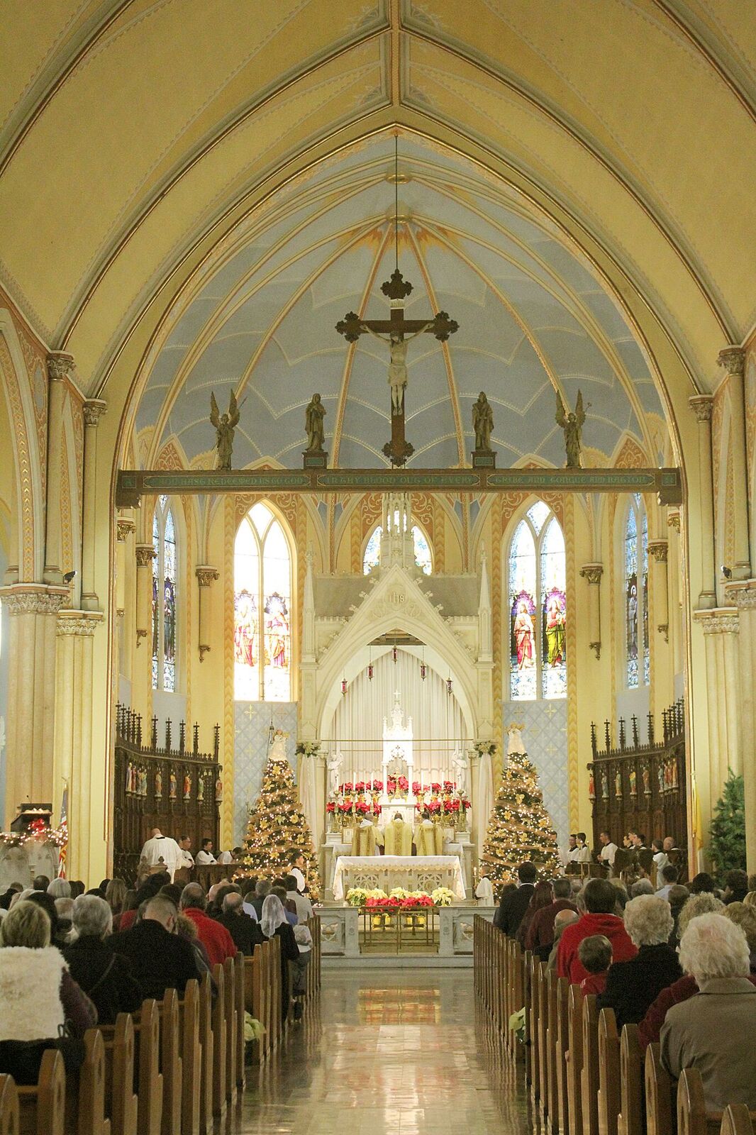 New Liturgical Movement EF Mass in Ste Genevieve to Commemorate the