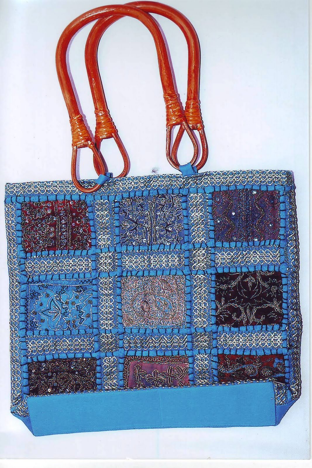 Paramhandicrafts: Patchwork bags and purses