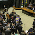 POLÍTICA / Deputados batem boca em discussão sobre impeachment de Dilma na Câmara; veja vídeo