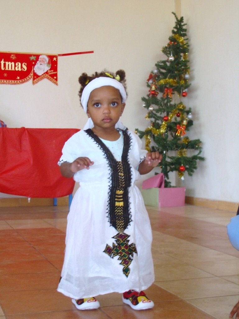 Baxter Family Six! Christmas Pictures from Ethiopia