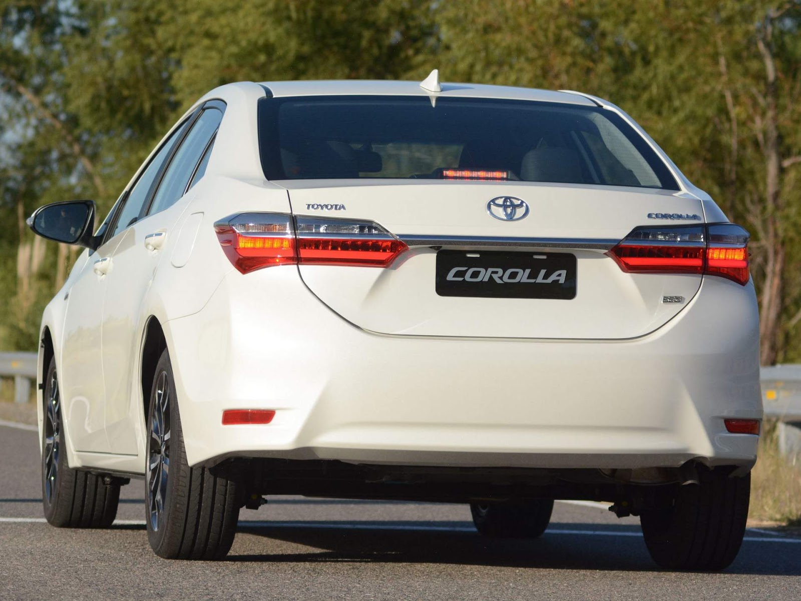 Novo Corolla 2018 chega à Argentina - preços e detalhes