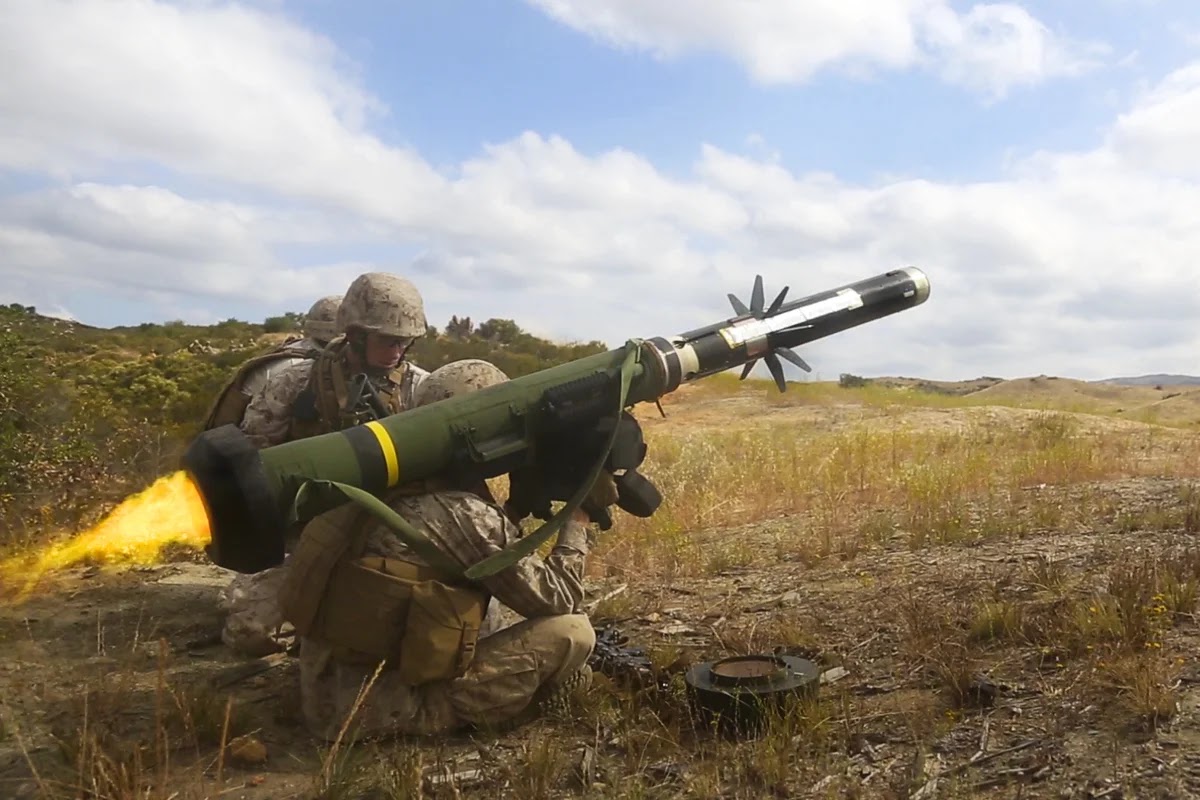 أحدث نظام صاروخي مضاد للدبابات FGM-148 Javelin