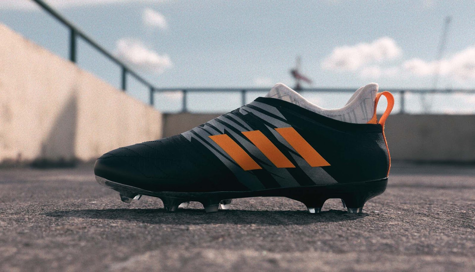 Oeste despreciar alma Adidas Glitch 18 Sol Boots Pack Released - Footy Headlines