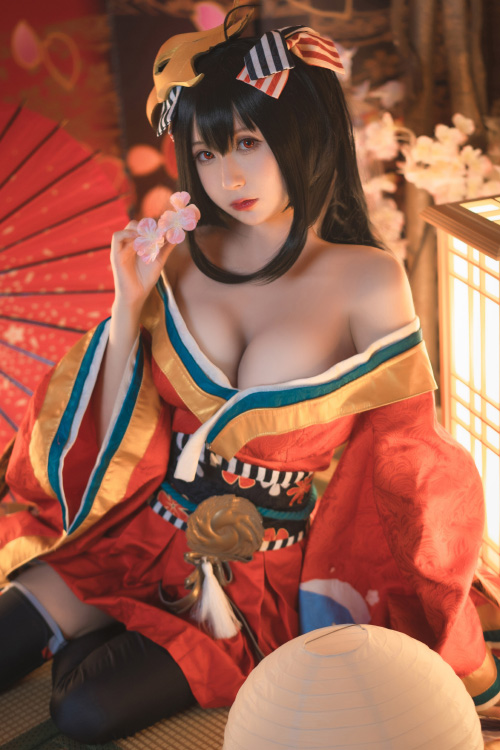 Read more about the article [西园寺南歌] 大鳯 原皮 Taihou – Azur Lane