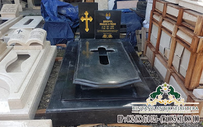 Makam Katolik Granit Hitam, Pusara Makam Kristen