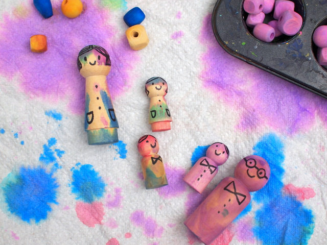 How to dye wooden peg people with liquid watercolors