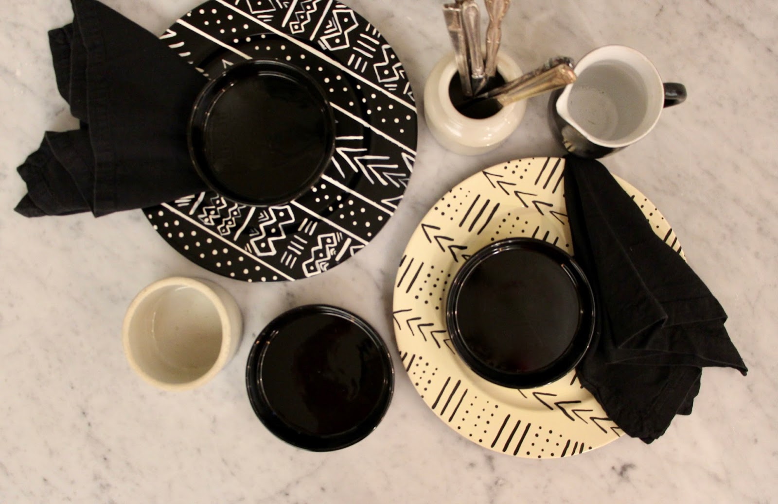 My Sweet Savannah DIY mud cloth charger plates {thrifty Thursday}