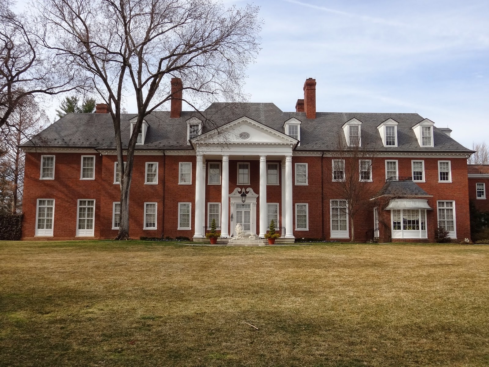 Live and LearnToss and Turn Hillwood Estate