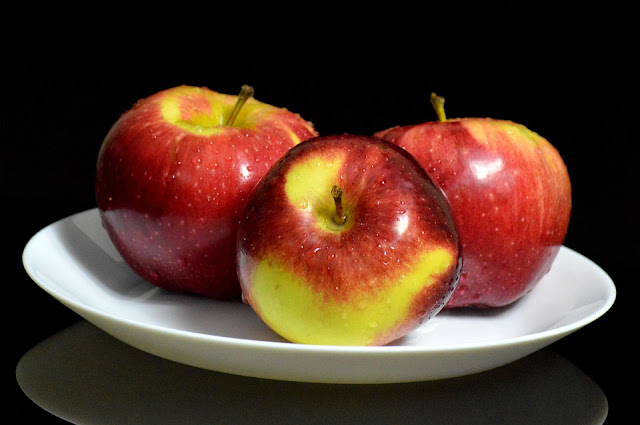 Benefits Of Apples, Apple nutrition, Health Benefits Of Apples, Apple Benefits, healthy food, healthy eating, foods for skin, Apple Health Benefits,