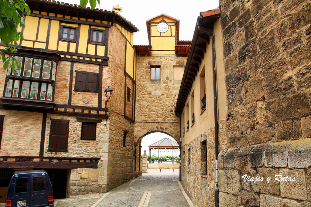 Plaza Vieja de Poza de la Sal