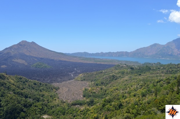 Kintamani, vista sul Monte Batur Kintamani, vista sul Monte Batur