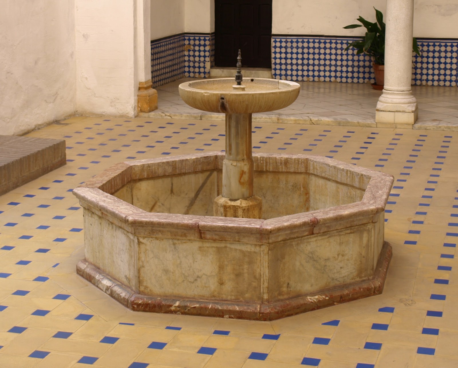 Sevilla Daily Photo: Alcázar (9): El Patio del Cuarto Militar.