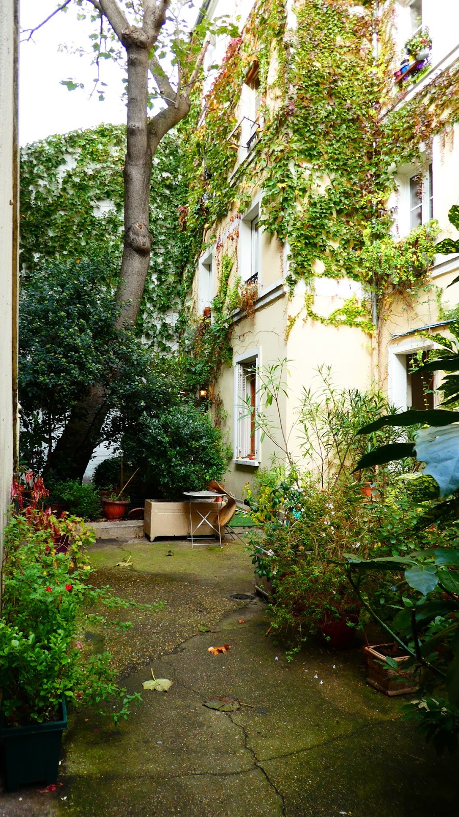 Parisbiseart Impasse SaintFrançois Impasse SainteHenriette