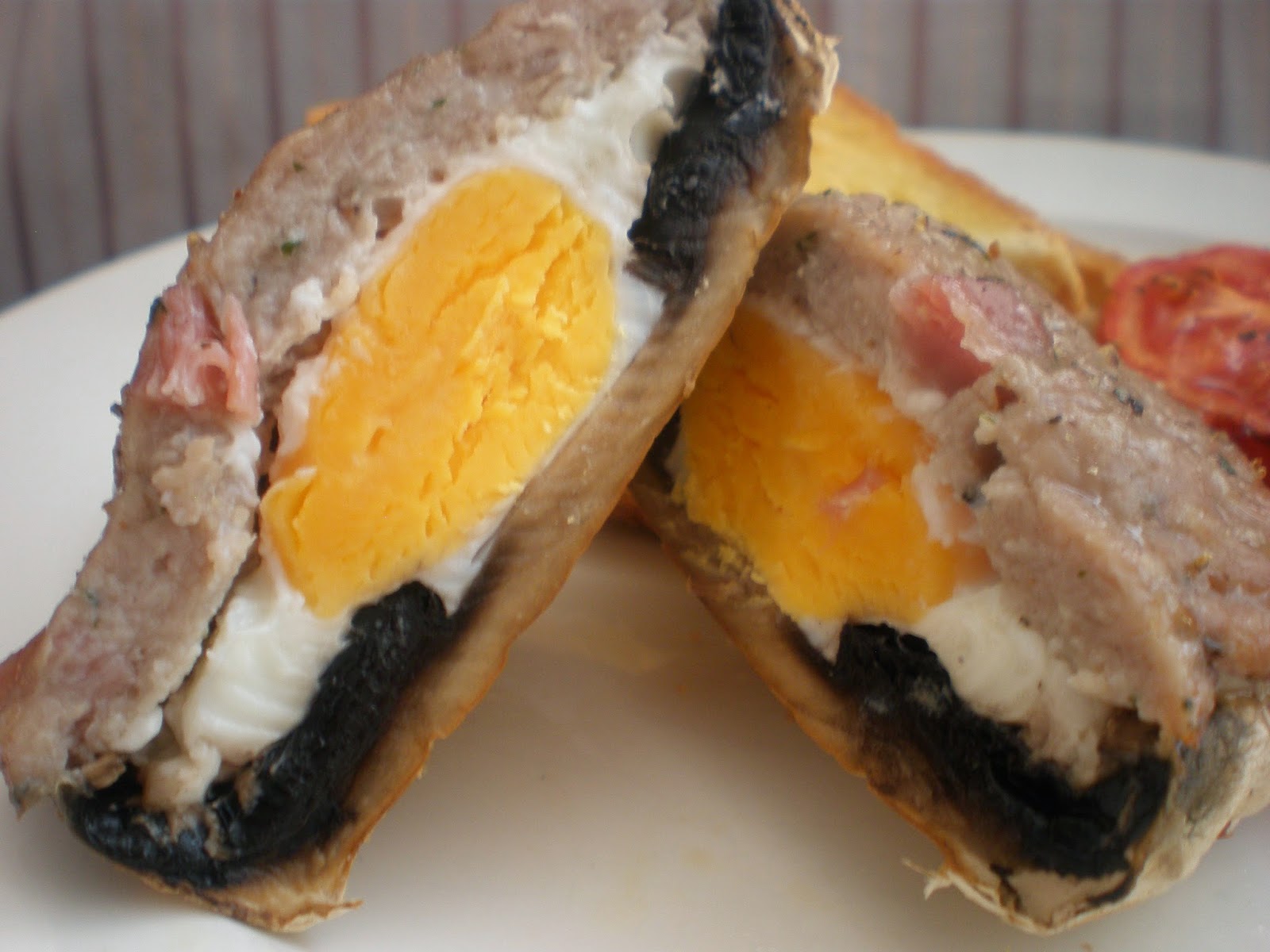 The InTolerant Chef ™: Baked Breakfast-With-The-Lot Mushrooms